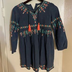 OUTSIDE THE LINES girls dress Sz. 5 yrs old.
